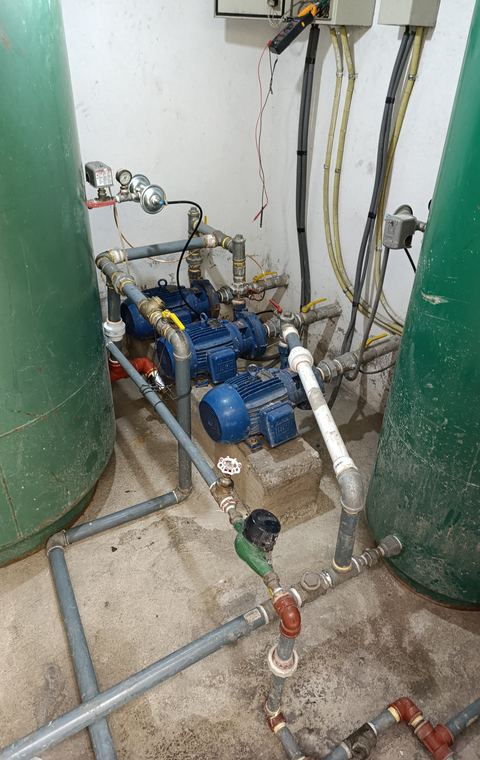 Instalación de bomba de agua en Quito